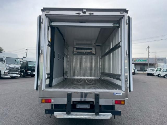 HINO DUTRO 2015 Image 31