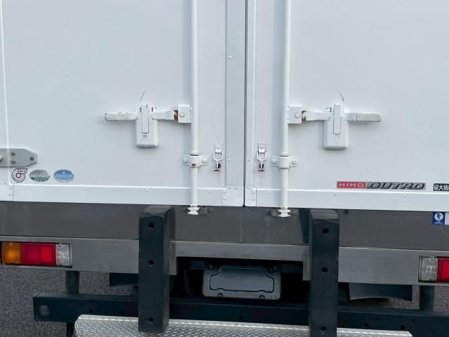 HINO DUTRO 2015 Image 31