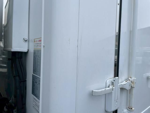 HINO DUTRO 2015 Image 31