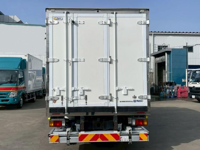 ISUZU ELF 2018 Image 31