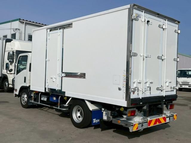 ISUZU ELF 2018 Image 31