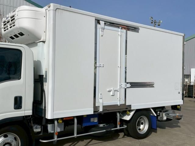 ISUZU ELF 2018 Image 31