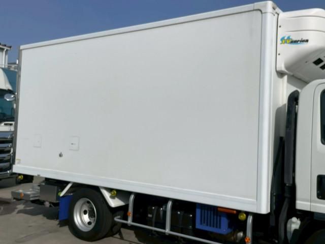 ISUZU ELF 2018 Image 31