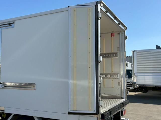 ISUZU ELF 2018 Image 31