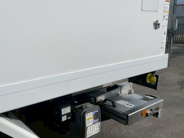 ISUZU ELF 2018 Image 31