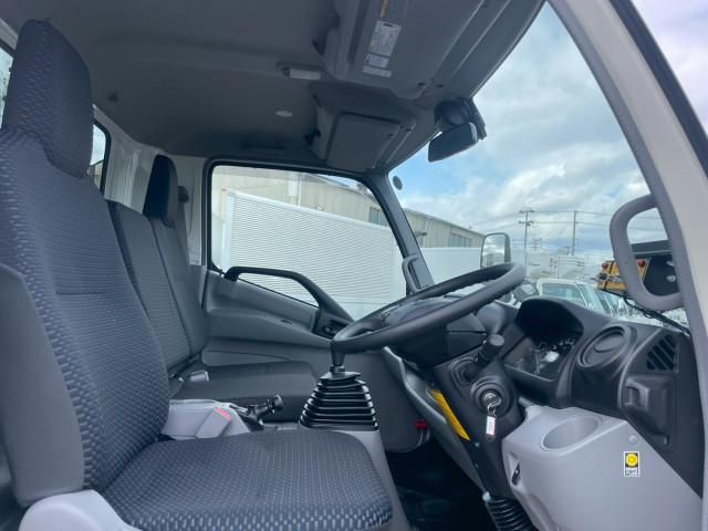 HINO DUTRO 2025 Image 31