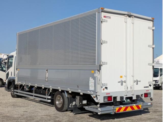 ISUZU FORWARD 2023 Image 31