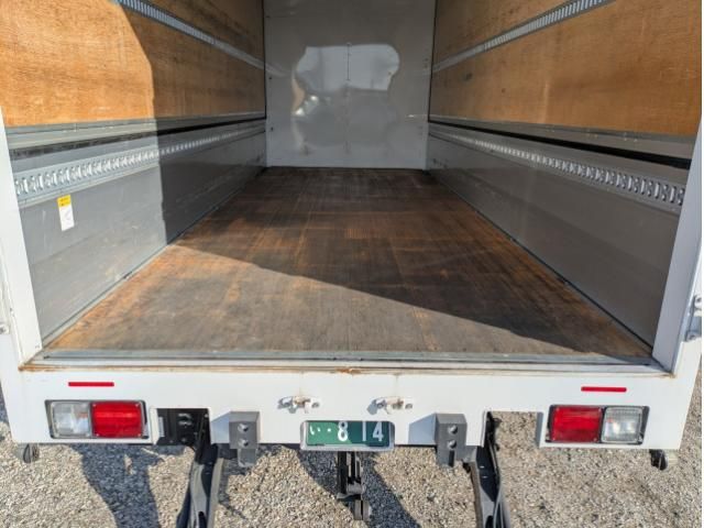 ISUZU FORWARD 2023 Image 31