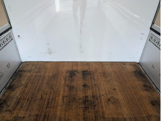 ISUZU FORWARD 2023 Image 31