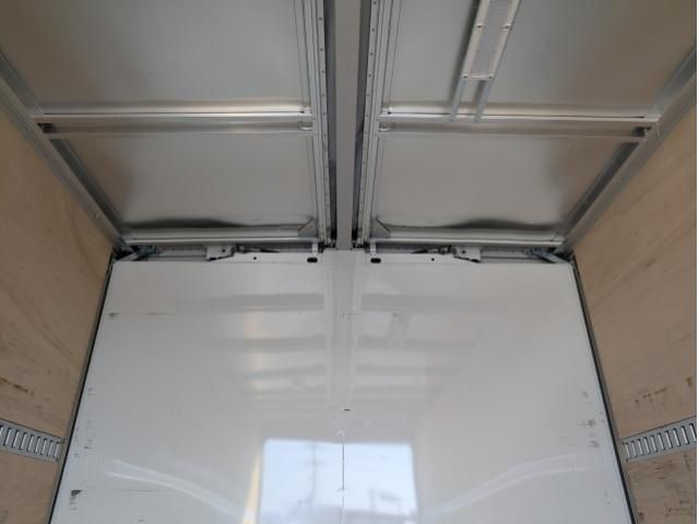 ISUZU FORWARD 2023 Image 31