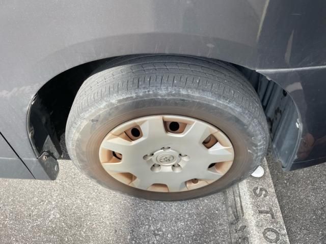 TOYOTA NOAH 2010 Image 31