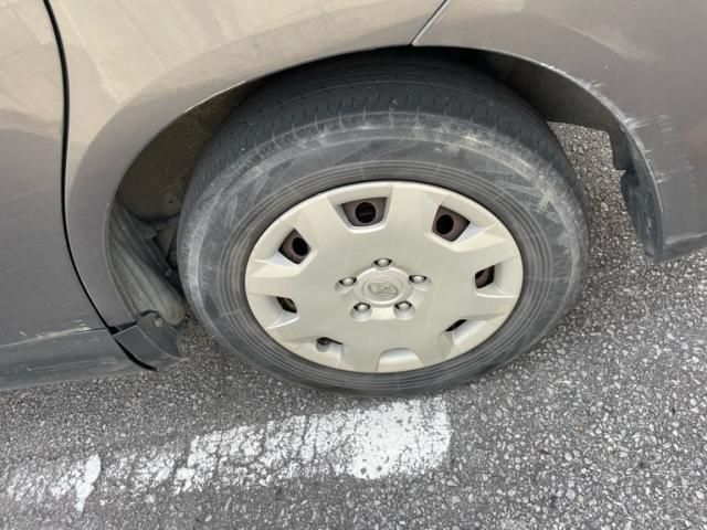 TOYOTA NOAH 2010 Image 31