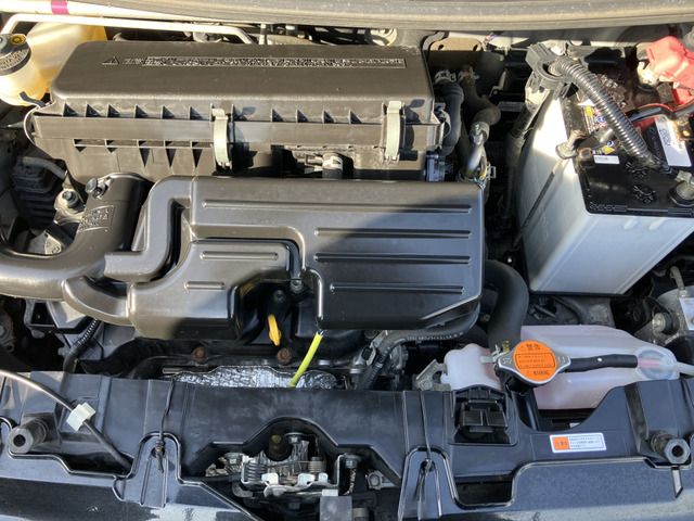 DAIHATSU MIRA E:S 2017 Image 31