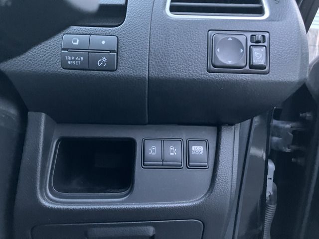 NISSAN SERENA  WG 2011 Image 31