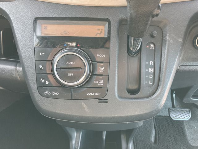 SUZUKI WAGON R 2013 Image 31