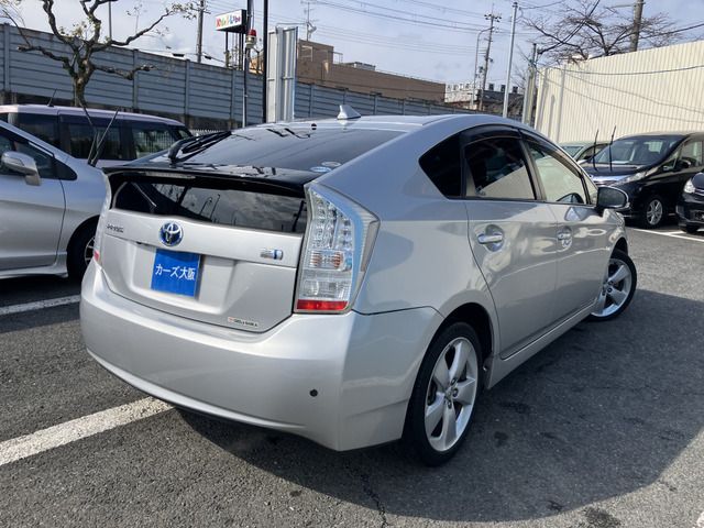 TOYOTA PRIUS 2011 Image 31