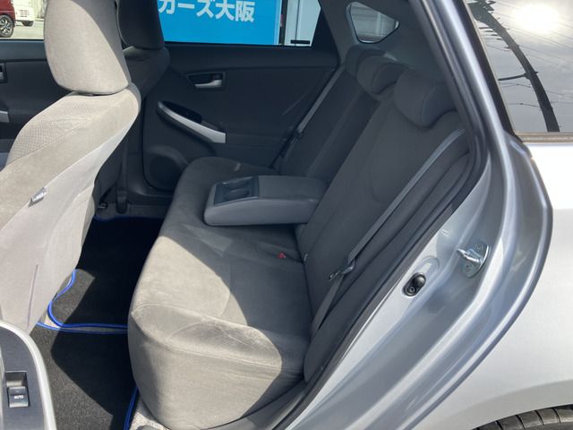 TOYOTA PRIUS 2011 Image 31