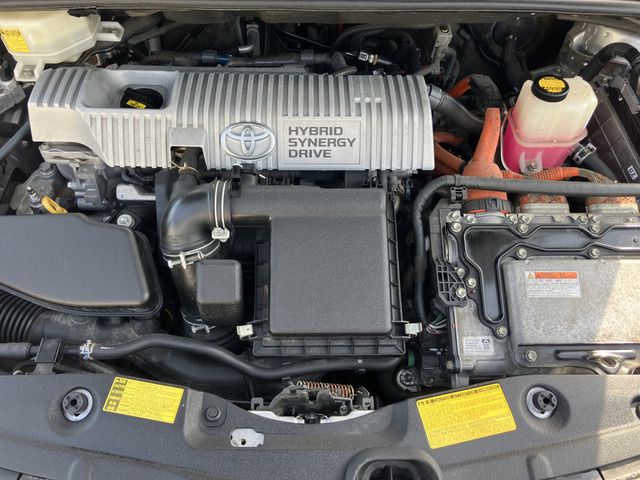 TOYOTA PRIUS 2011 Image 31