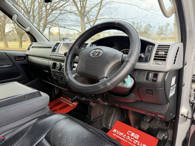 TOYOTA HIACE VAN 4WD 2012 Image 31