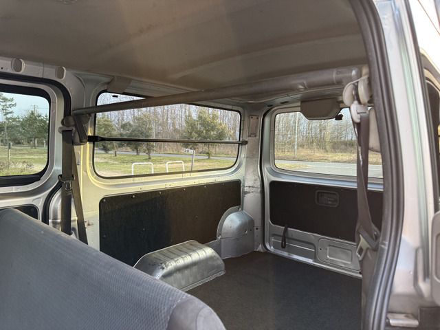 NISSAN NV350 CARAVAN 4WD 2013 Image 31