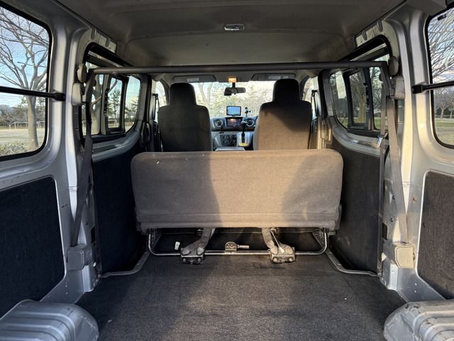 NISSAN NV350 CARAVAN 4WD 2013 Image 31