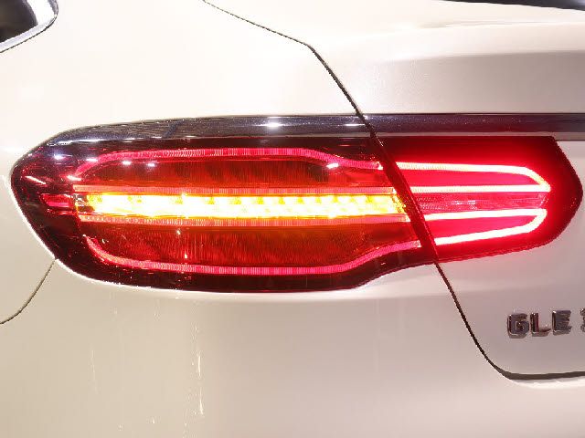 MERCEDES BENZ GLE CL 2018 Image 31