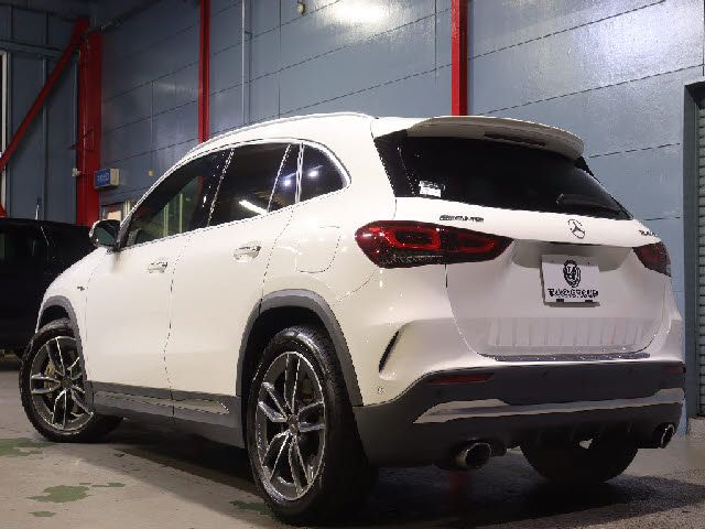 MERCEDES BENZ MERCEDES AMG GLA CLA 2021 Image 31