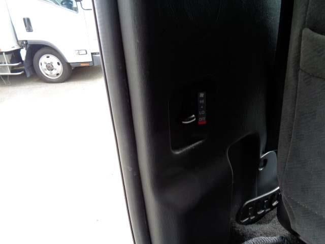 TOYOTA HIACE WAGON 4WD 2020 Image 31