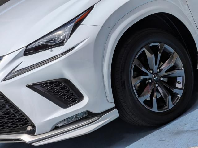 TOYOTA LEXUS NX300 AWD 2018 Image 31