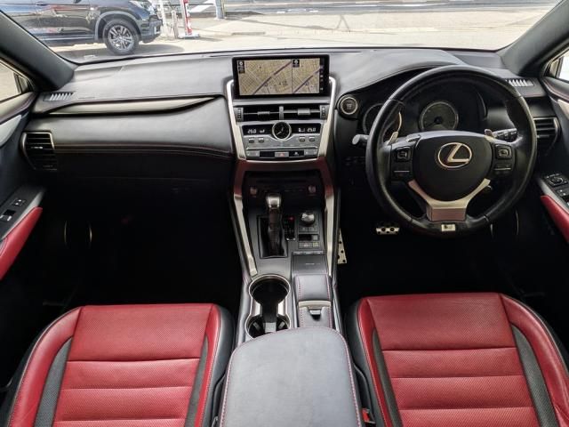 TOYOTA LEXUS NX300 AWD 2018 Image 31