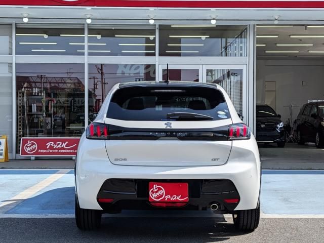 PEUGEOT 208 2022 Image 31