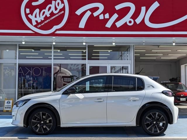 PEUGEOT 208 2022 Image 31