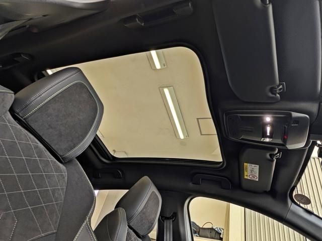 PEUGEOT 208 2022 Image 31