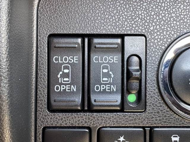 DAIHATSU TANTO CUSTOM 2017 Image 31