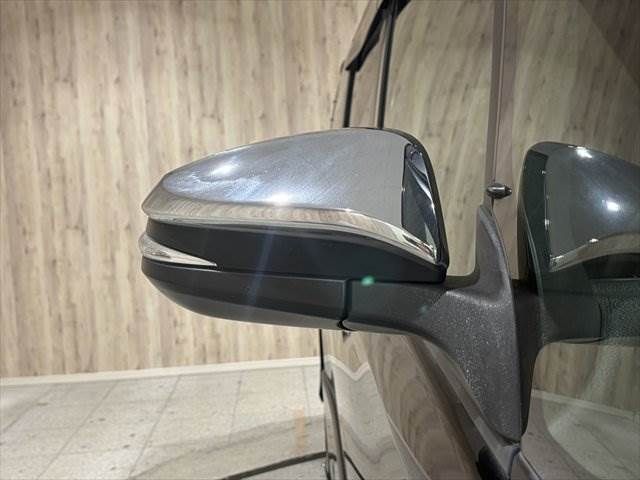 TOYOTA VOXY 2016 Image 31