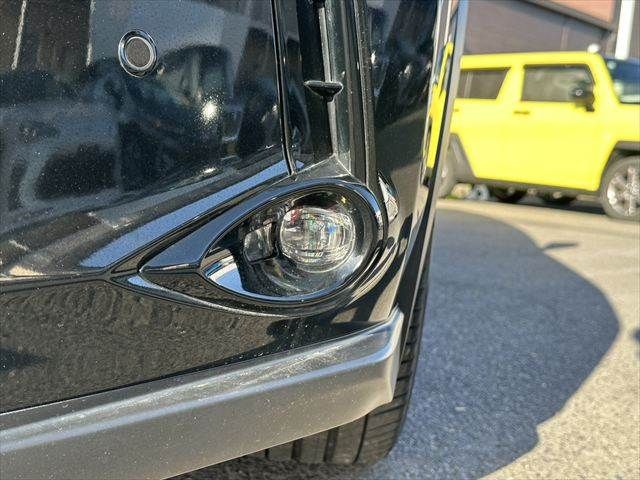 TOYOTA LEXUS UX300E 2021 Image 31