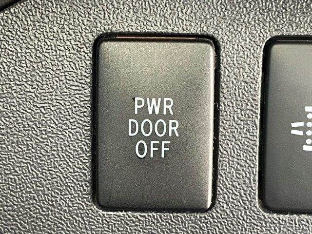 TOYOTA HIACE VAN 4WD 2021 Image 31