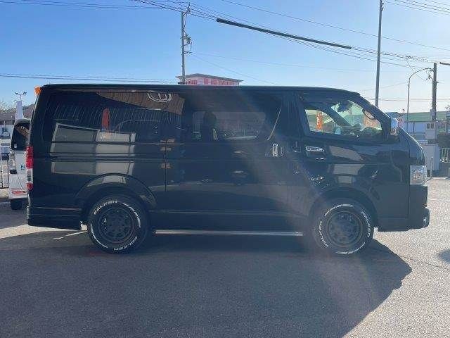 TOYOTA HIACE VAN 4WD 2021 Image 31