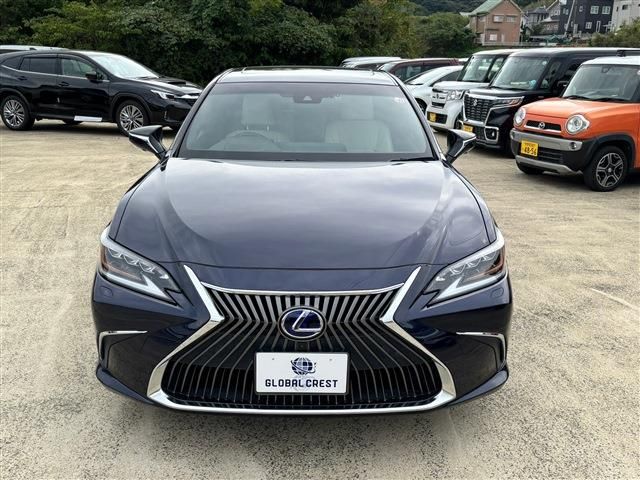 TOYOTA LEXUS ES300H 2019 Image 31
