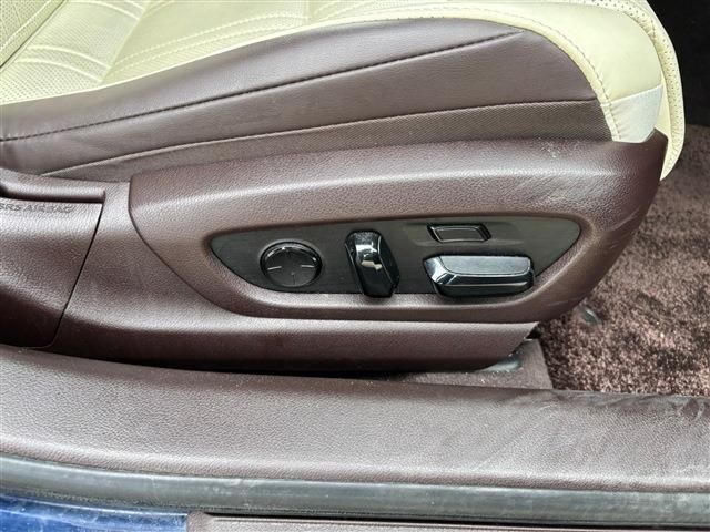 TOYOTA LEXUS ES300H 2019 Image 31