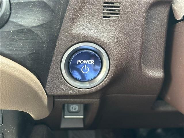 TOYOTA LEXUS ES300H 2019 Image 31