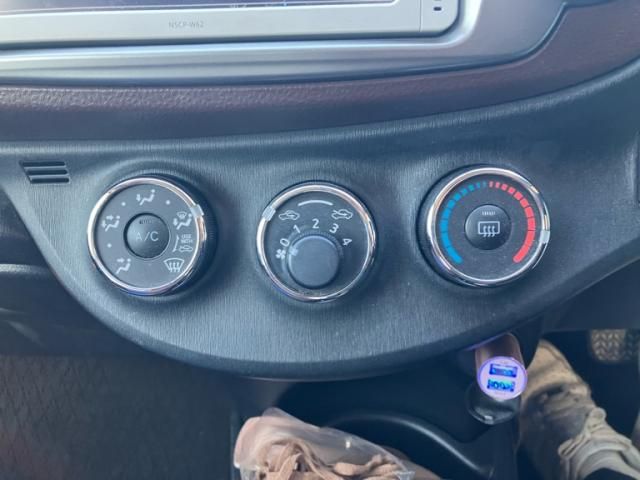 TOYOTA VITZ 2013 Image 31