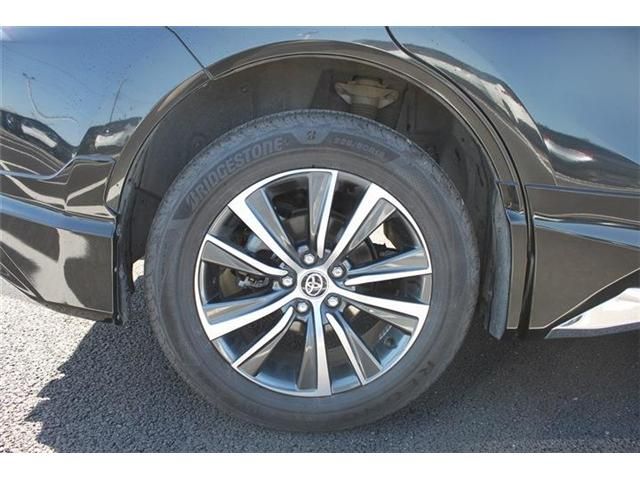 TOYOTA HARRIER HYBRID 2023 Image 31