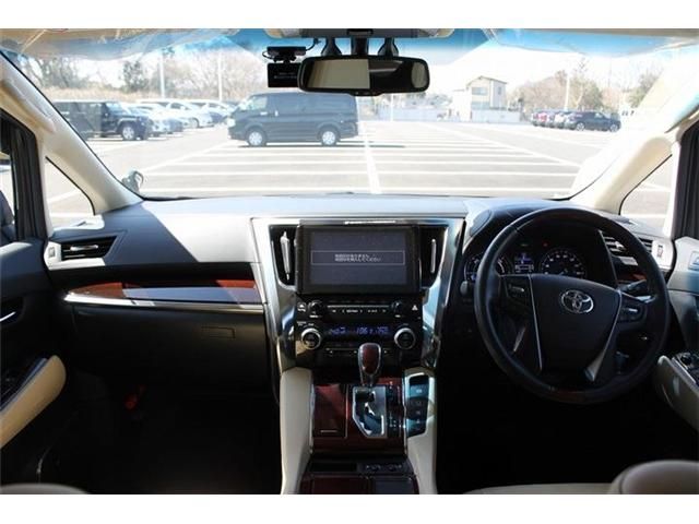 TOYOTA ALPHARD HYBRID 4WD 2015 Image 31