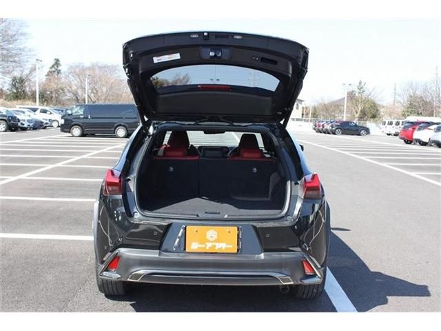 TOYOTA LEXUS UX250H 2019 Image 31