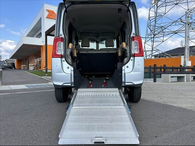 DAIHATSU TANTO 2015 Image 31