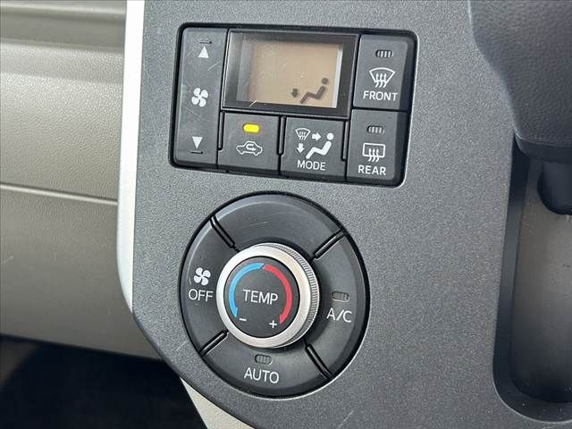 DAIHATSU TANTO 2015 Image 31