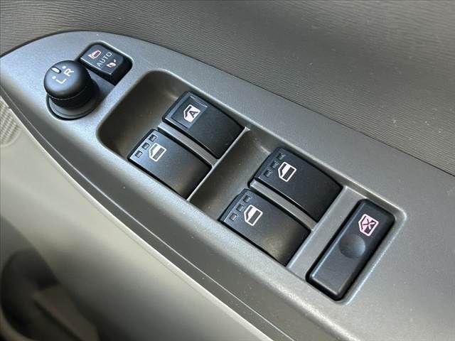 DAIHATSU TANTO 2015 Image 31