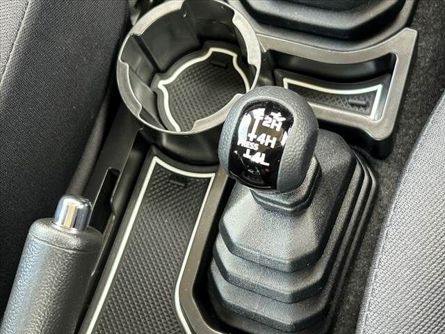 SUZUKI JIMNY 4WD 2021 Image 31