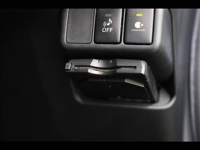 TOYOTA AQUA 2012 Image 31